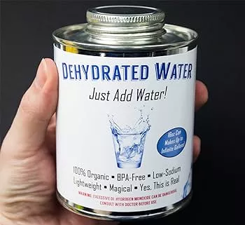 Чували ли сте за дехидратирана вода? Да, и това съществува. Забавното е, че за да се използва е необходимо “просто да се добави вода”. Източник: разбира се - Amazon.