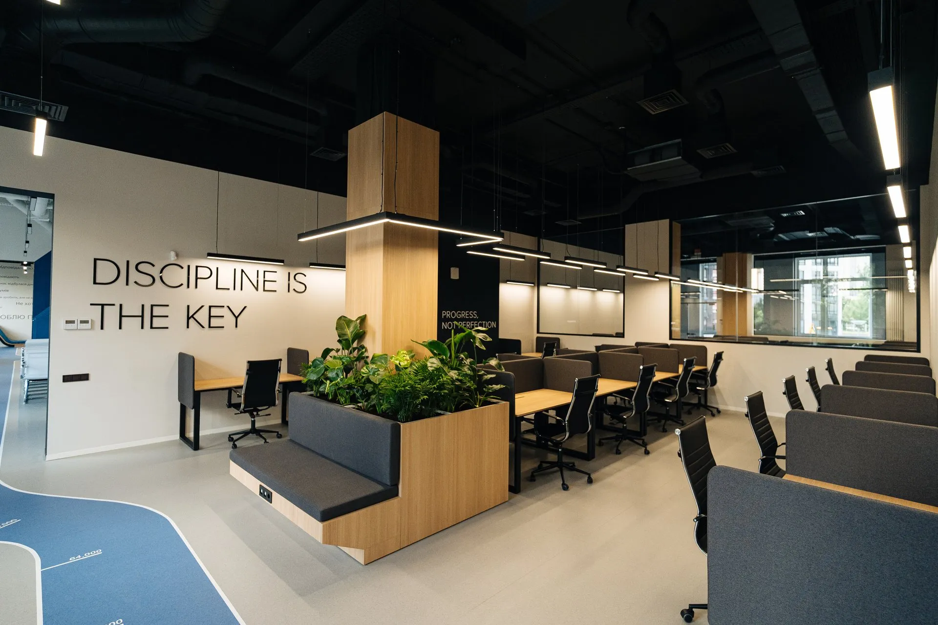 Простір FRACTAL Hub