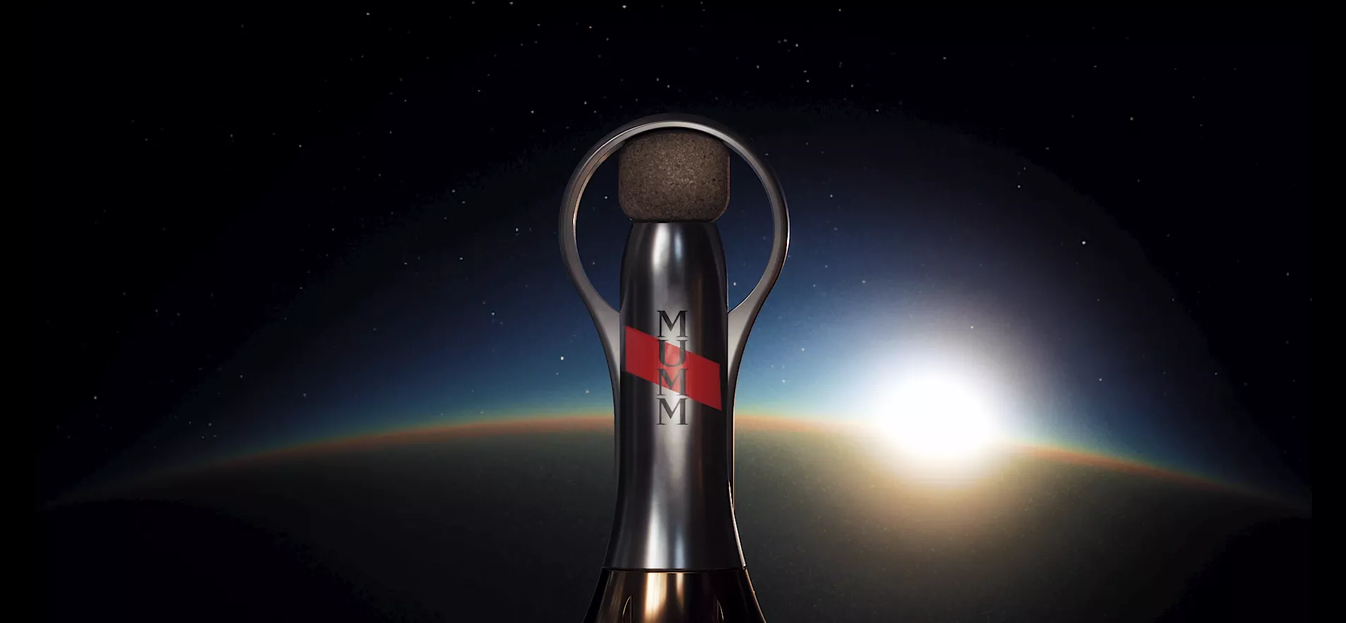 Cordon Rouge Stellar - Champagne Cordon Rouge Stellar от френската винарна GH Mumm - първата бутилка с шампанско в света, създадена, за да може да се пие в условия на нулева гравитация.