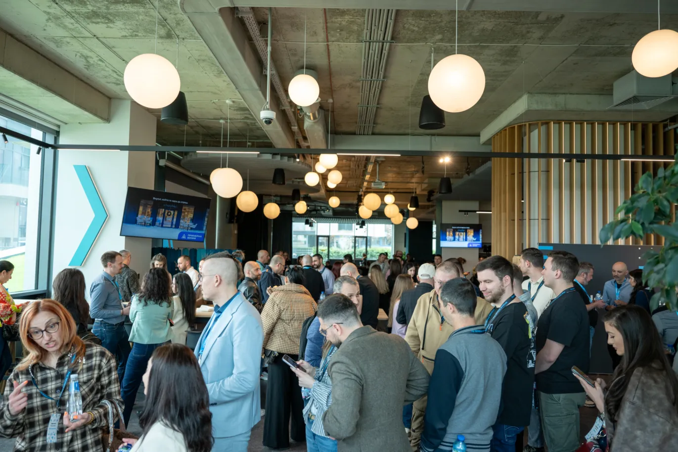 Поредното издание на затворените събития Netpeak Friends Day - този път GEO Edition: The Future of Search - събра професионалисти, които не просто наблюдават промените в дигиталния маркетинг, а вече усещат отражението им върху реални проекти, бюджети и резултати.