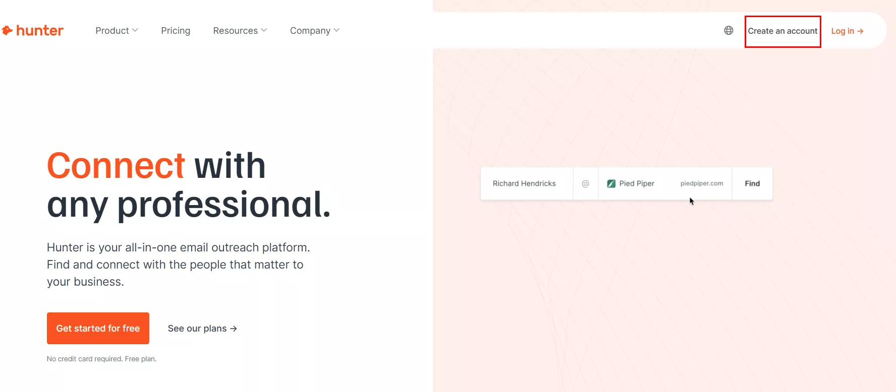 Перейдіть на сайт hunter.io і натисніть Creat an account. 