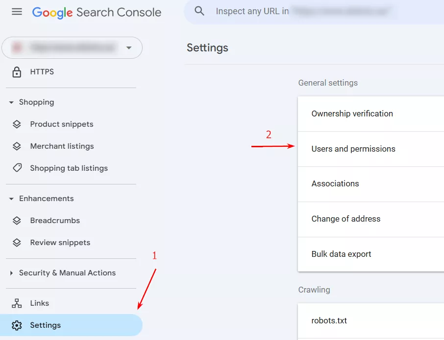 В GSC перейдите в раздел «Настройки» и зайдите во вкладку «Пользователи и разрешения».